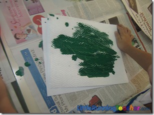 Eric_Carle_Tissue_Painting2