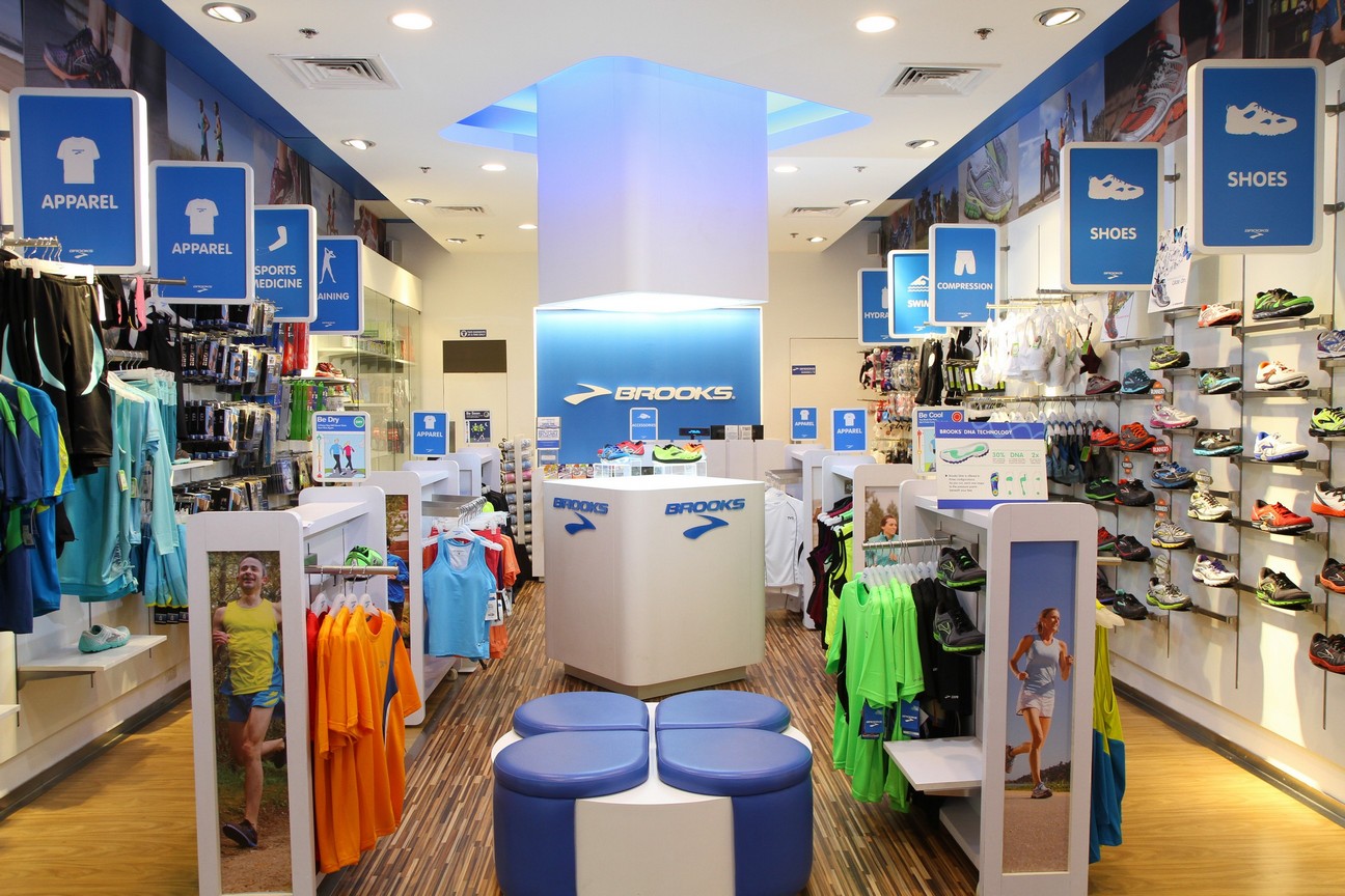 brooks running store